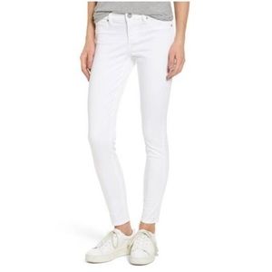 Articles of Society White Jeans sz 27